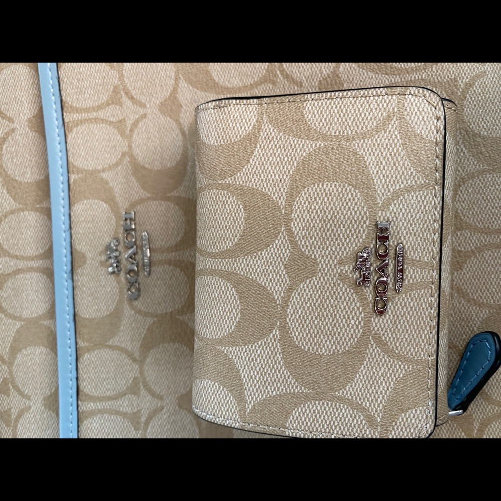 Authentic coach - Picture 3 of 9
